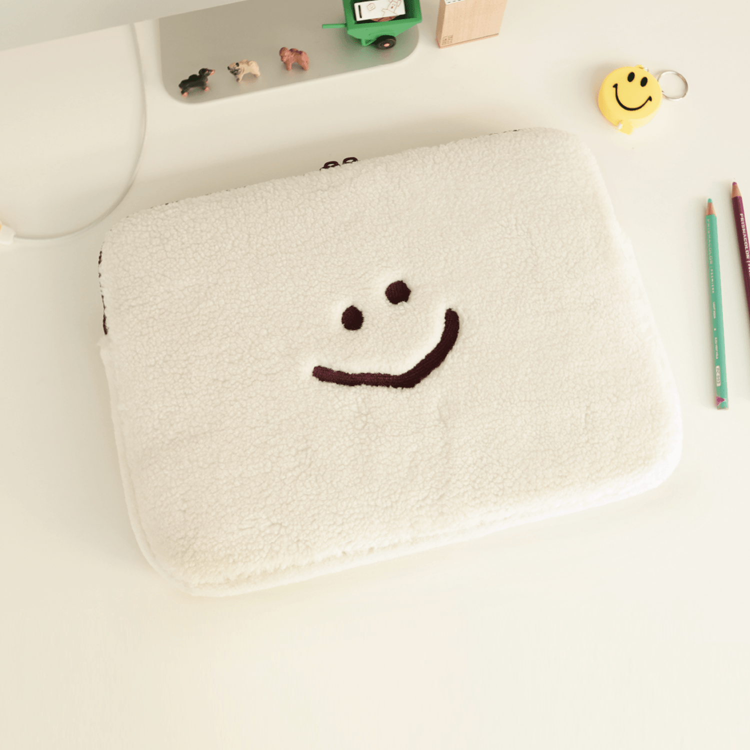Dinotaeng Marsh パソコン iPad ケース 13inch 送料・関税込☆DINOTAENG☆I'm Marsh! iPad/PCケース☆13/15inch
