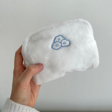 Skyfolio Fur Wappen Zipper Pouch 拉鍊毛毛小袋 - SOUL SIMPLE HK