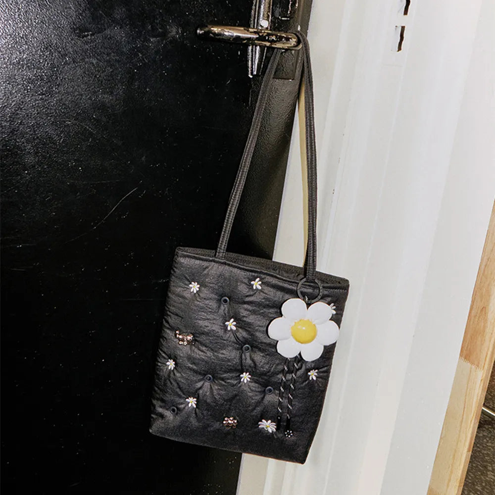 ZO&FRIENDS × Coller Biscuit Shoulder Bag Set｜Mud Gray 單肩袋套裝（附 Flower Padded String Keyring）