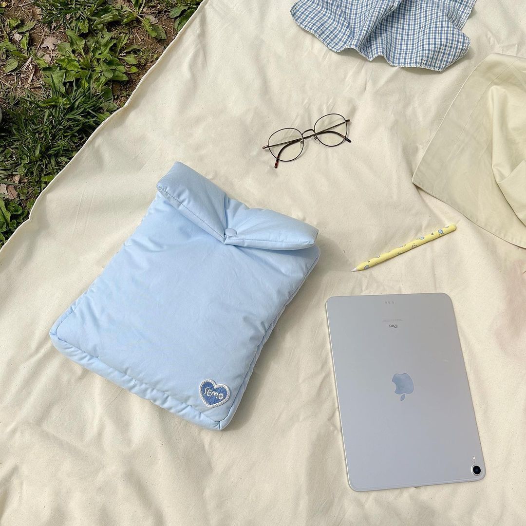 【現貨】Second Morning Fluffy Cushion iPad Pouch 平板電腦包（2款）