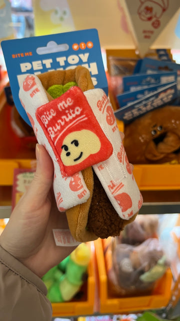 【韓國連線】 Bite Me - Burrito Doggy Toy 寵物沙沙藏食公仔