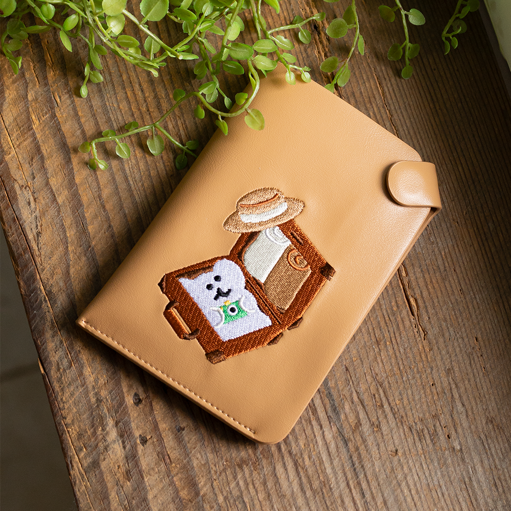 DINOTAENG Marsh Town Magnet Passport Cover 磁扣護照套（2款）