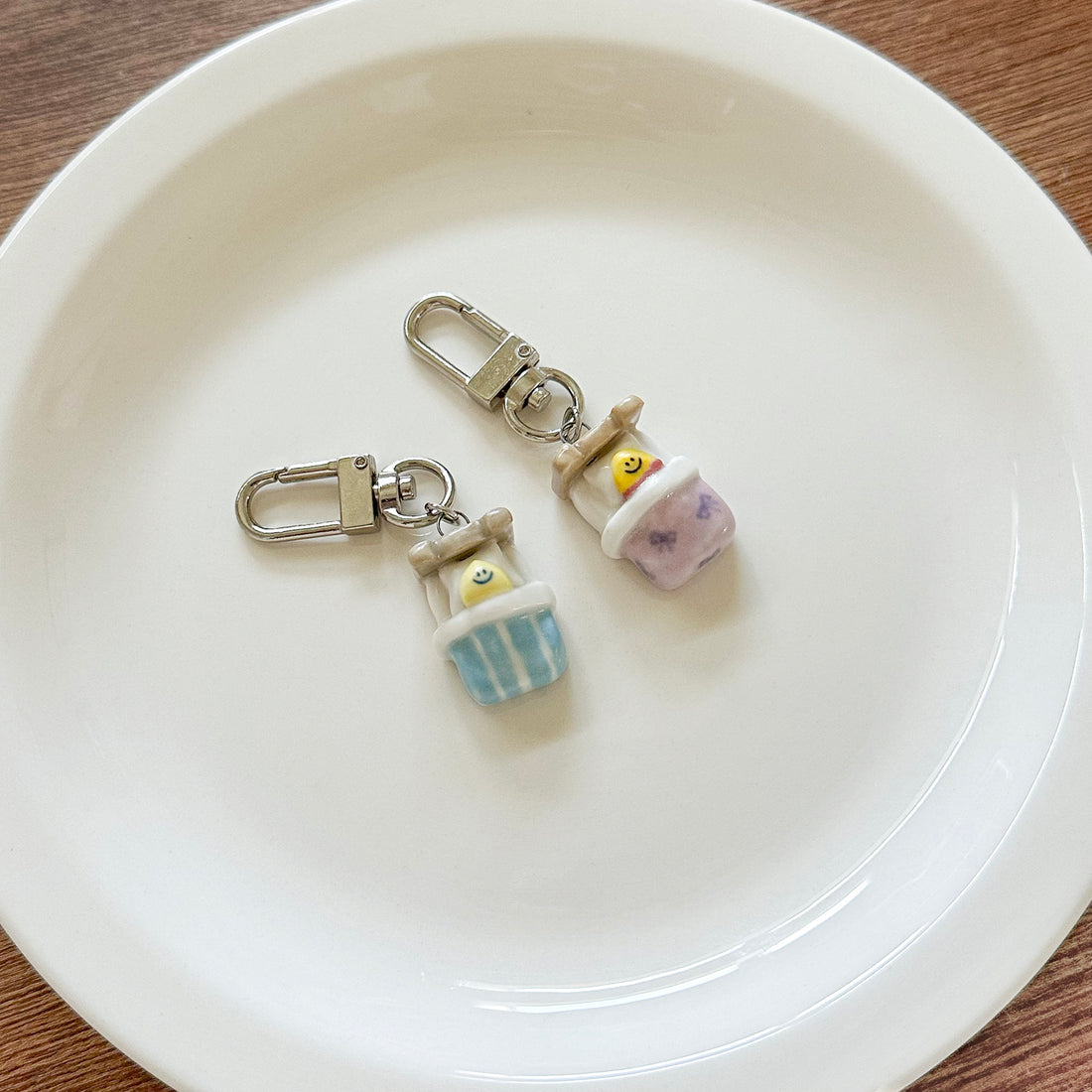 Second Morning x bee-arc-hive Bed Ceramic Keyring 陶瓷小床吊飾（2款）