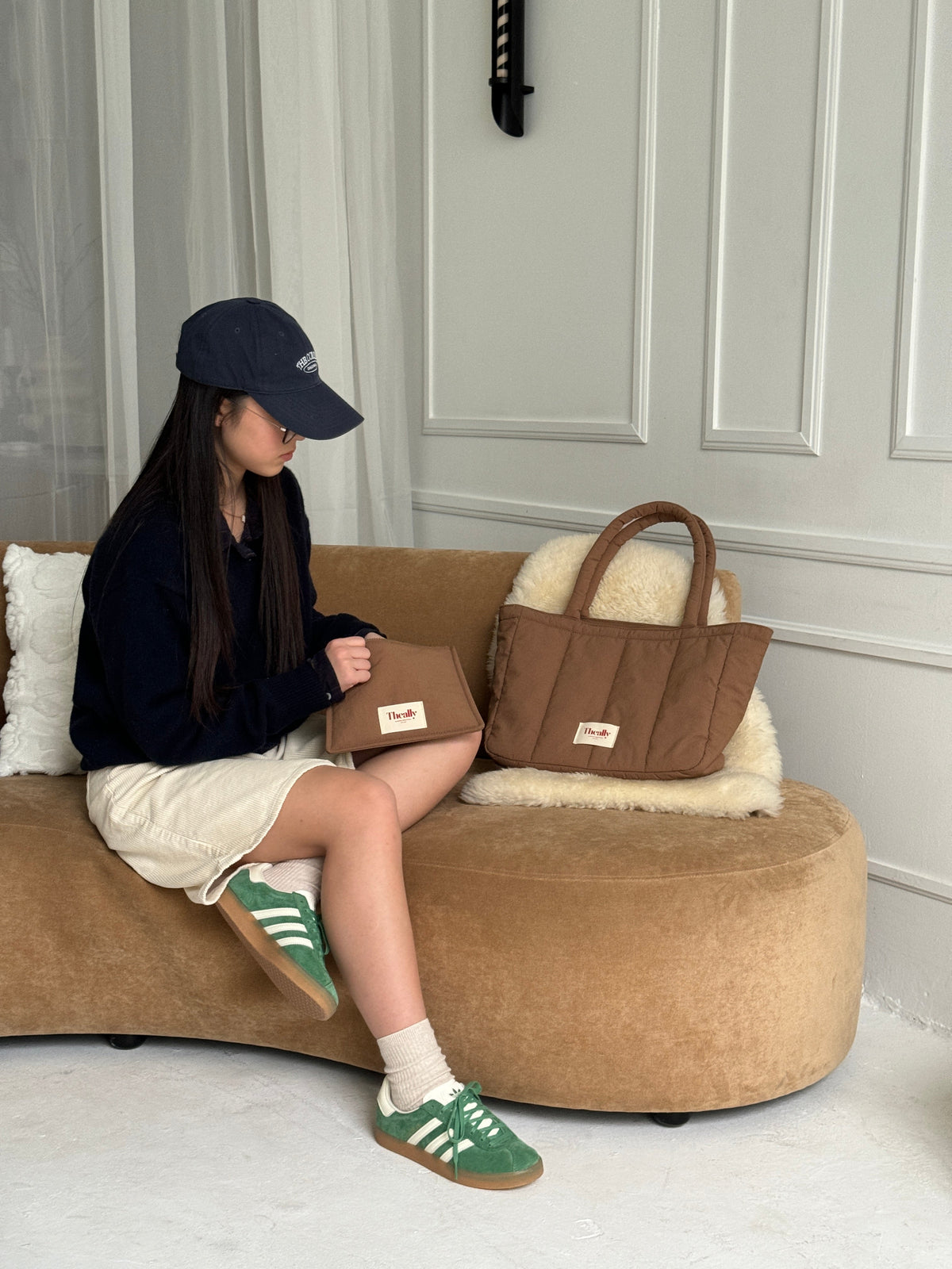 THE ALLY EILEEN BAG Brown 官方穿搭圖片