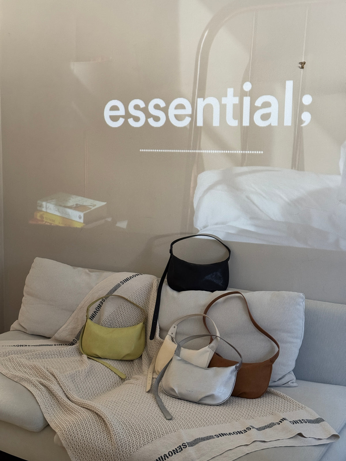 THE ALLY HAILEY BAG 官方產品系列照片
