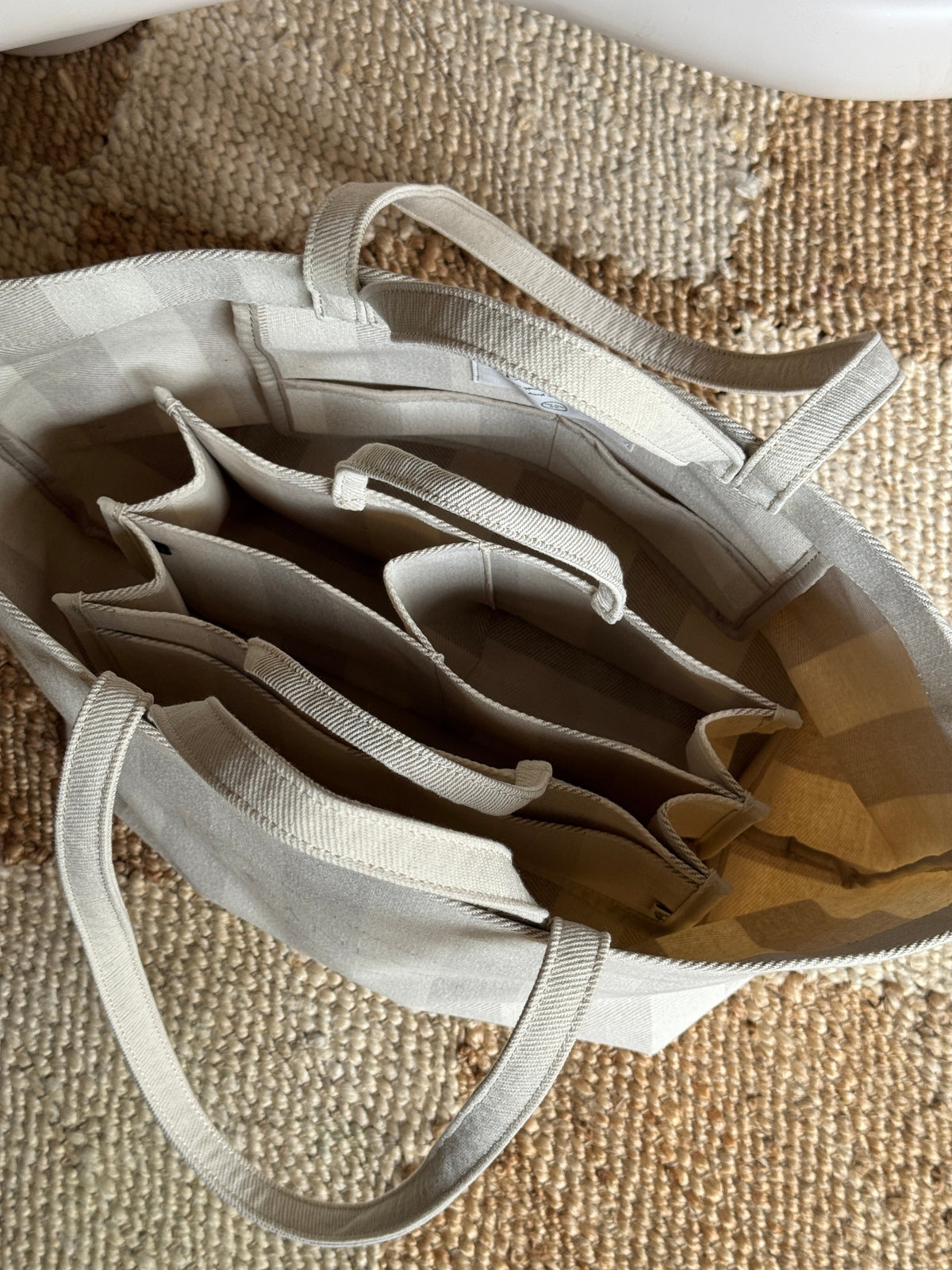 THE ALLY MUAH BAG 官方內部拉鏈收納展示