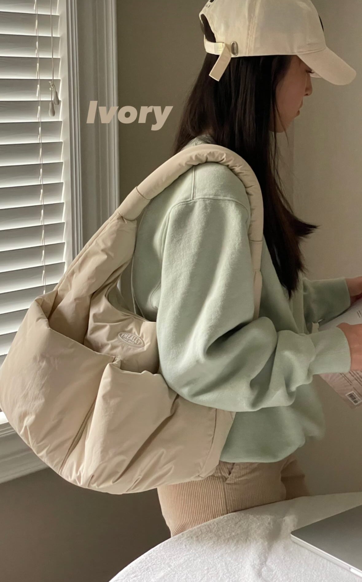THE ALLY ARIA BAG 韓國官方圖片 ivory-0686