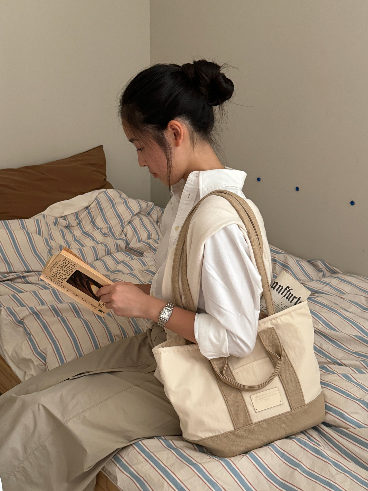 THE ALLY CHLOE BAG 韓國官方照片 look-3563