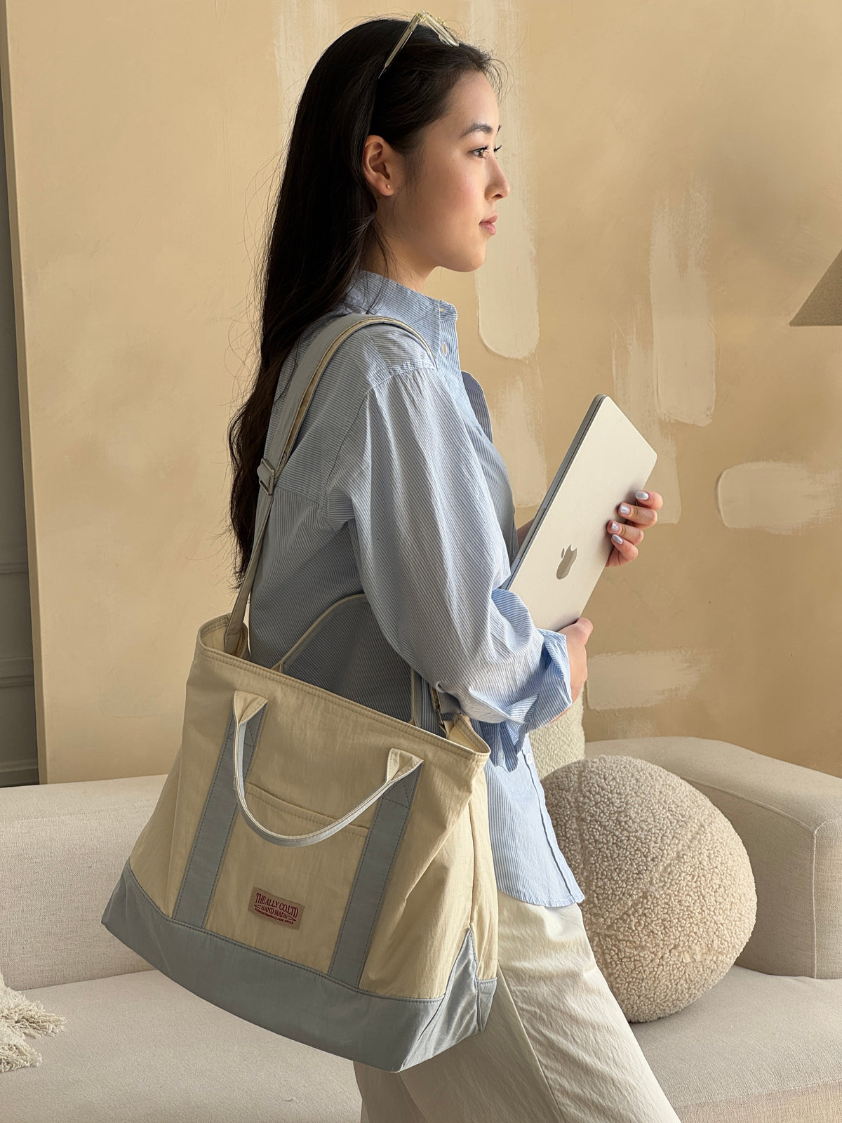 THE ALLY MOA BAG 官方實拍 2