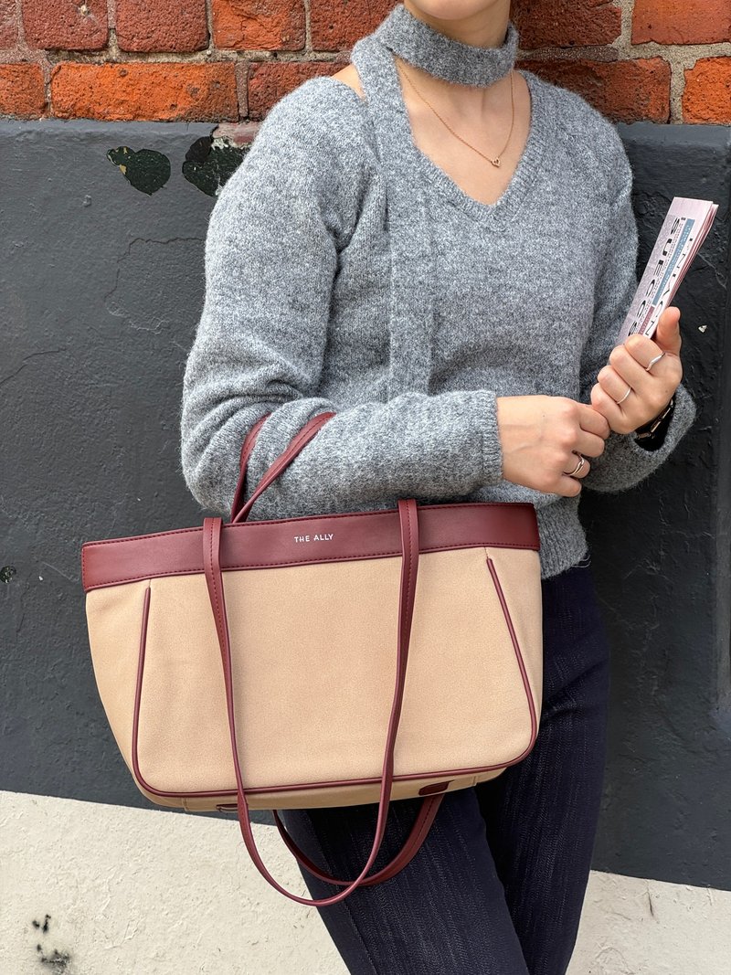 THE ALLY MONICA BAG 韓國品牌官方商品照片 burgundy-look-1