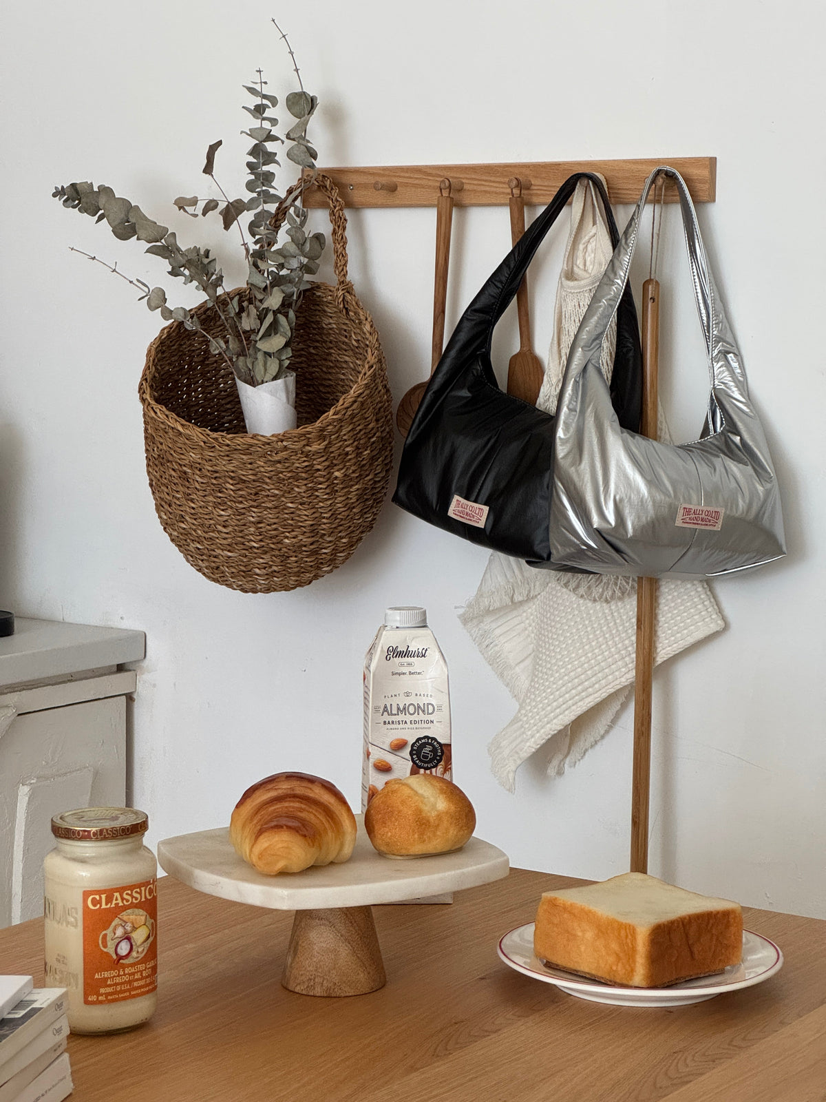 SUZY BAG B TYPE Silver 銀色尼龍細節