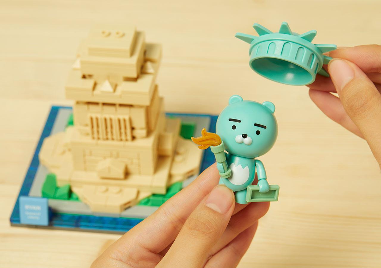 Kakao Friends Ryan Landmark Brick Figure Statue of Liberty– SOUL