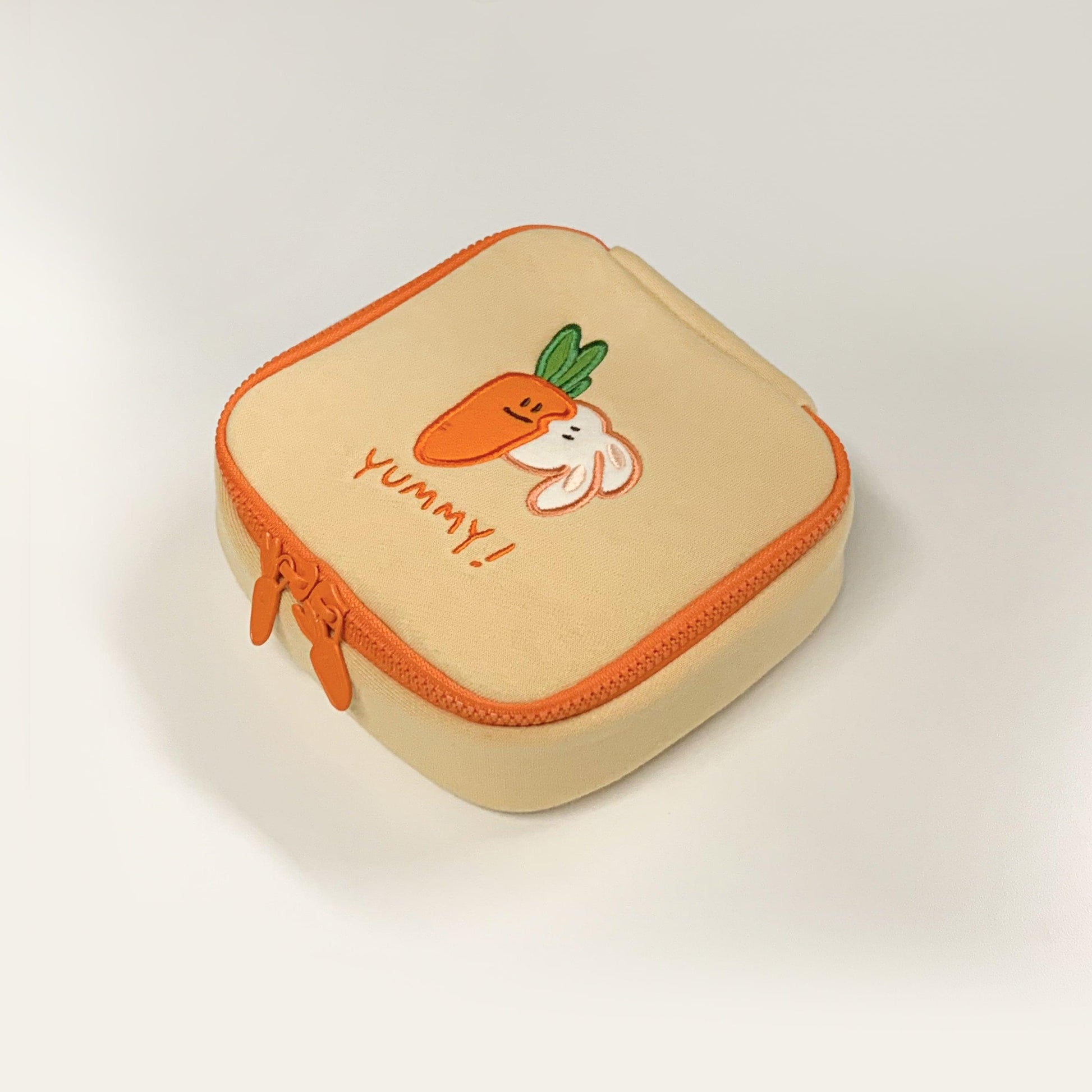 Second Morning Yummy Rabbit Carrot Pouch 收納小袋（2款） - SOUL SIMPLE HK