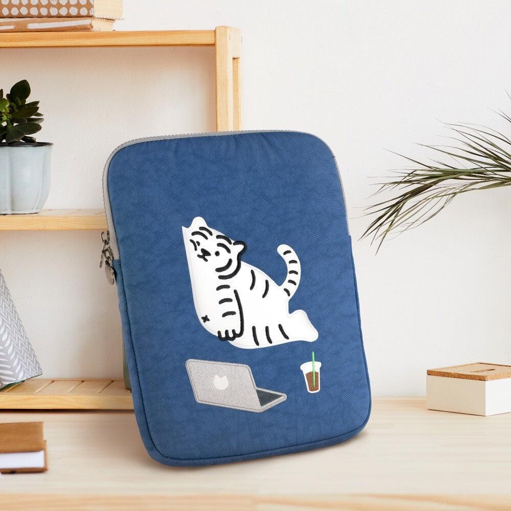 【MUZIK TIGER】Laptop/Tablet Pouch★It's OK![12-14inch] SLEEPY TIGER LAPTOP/TABLET POUCH